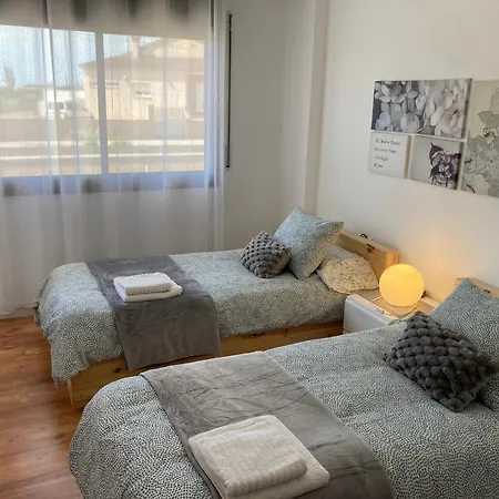 Apartment Roshi's